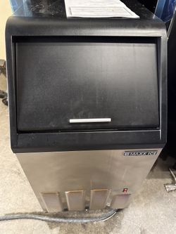 Ice Maker 75 Lbs