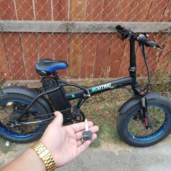 Most Bike Goes 20mph Mines Does 35mph 40miles range. Electric Bike ebike e-bike folding bike . I don't sell to crackheads FIRM PRICE. $400! no brakes.