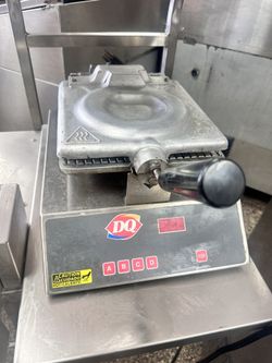 Commercial Waffle Come Maker 