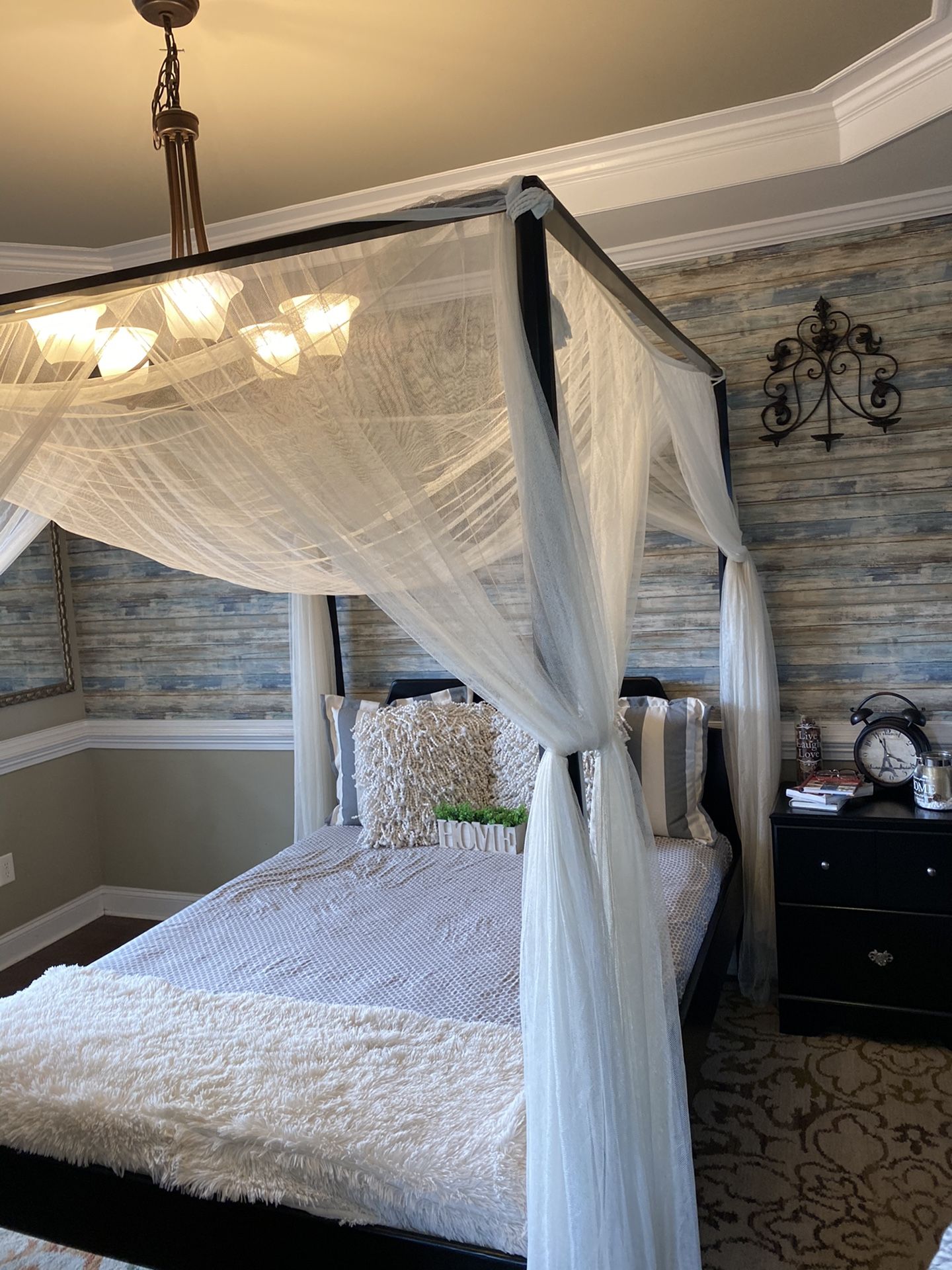Queen canopy bedroom set “ No Mattress included”