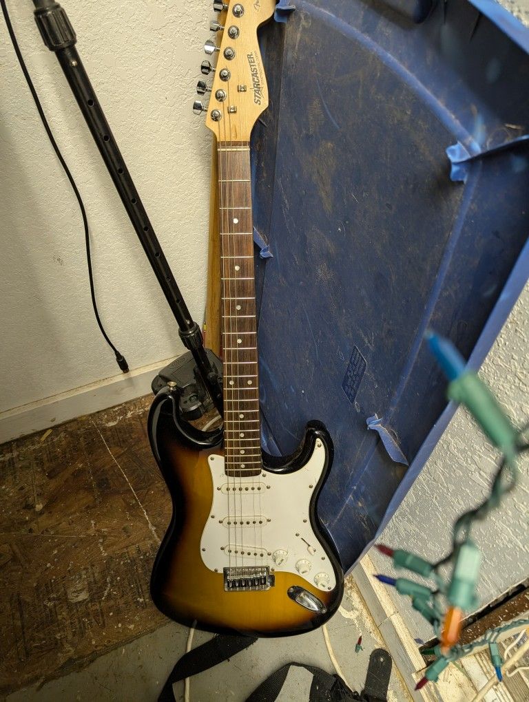FENDER STARCASTER ELECTRIC GUITAR