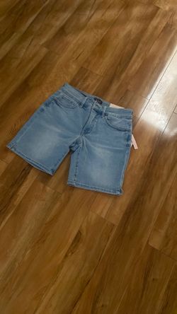 Size 6P Womens Shorts, $10