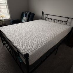 New Queen Size Mattress. Never Slept On