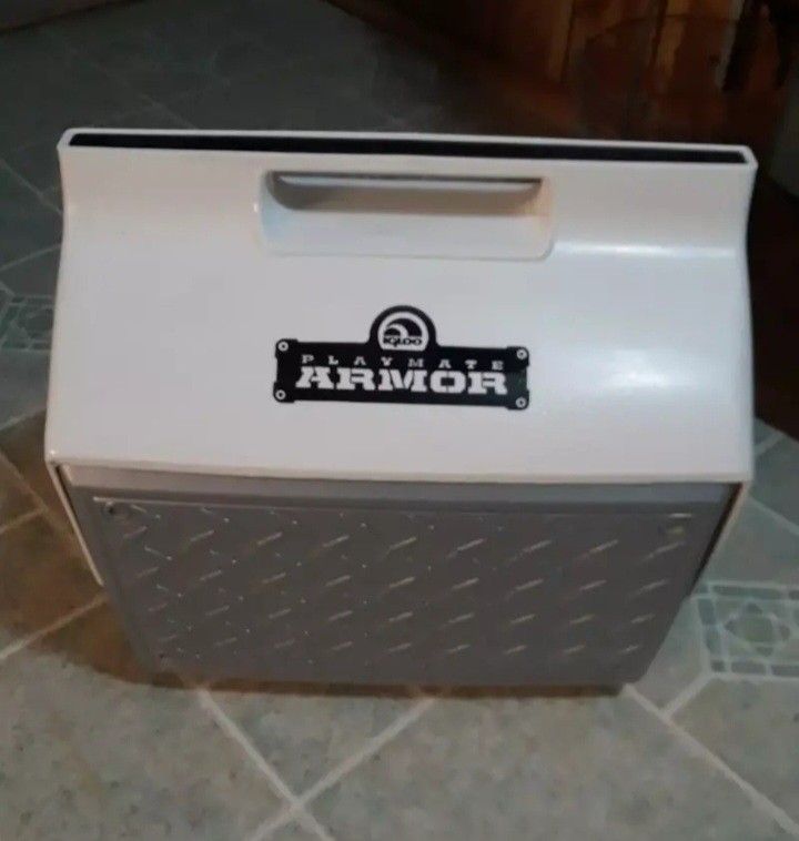 Igloo Cooler In Good Condition,  25.