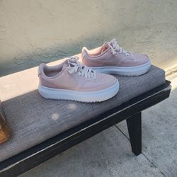 Air Force 1 Size 7.5