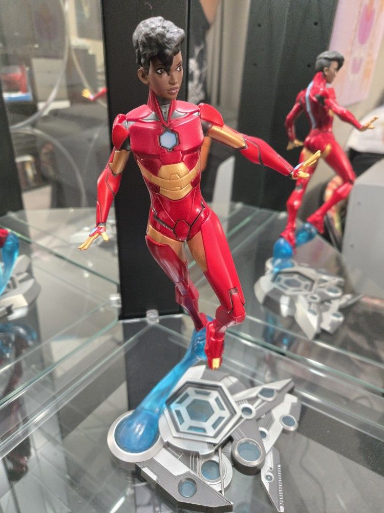 Riri Ironheart Statue - Marvel Gallery - San Diego Comic Con 2017 Gamestop Exclusive Unmasked Edition