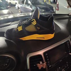 Jordan Retro 4s