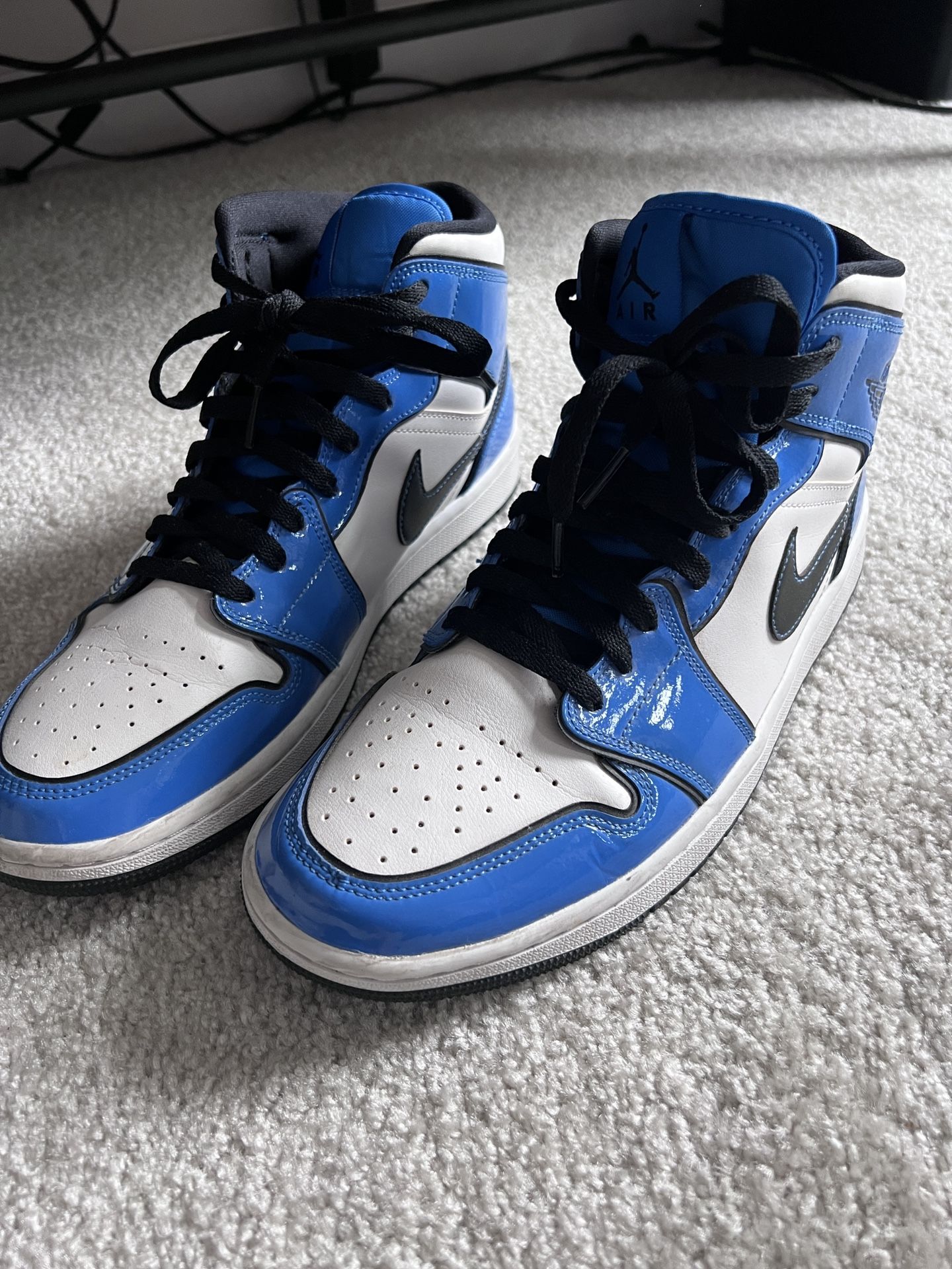 JORDAN 1 MID SIGNAL BLUE