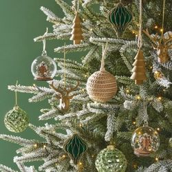 Member's Mark Keepsake Ornament Collection, 18 pcs.
