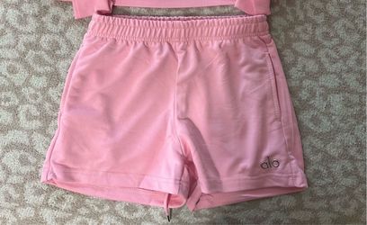 Alo 🩷 Shorts $25 **READ DESCRIPTION**