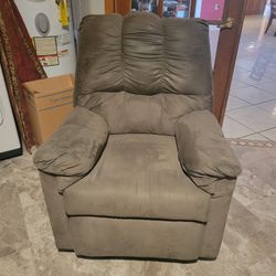 Recliner Chair $150 OBO