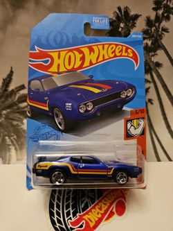 HOT WHEELS