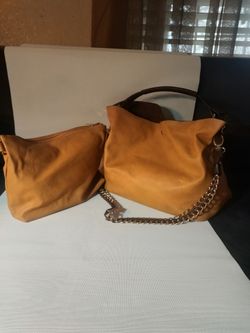 Beautiful leather bag with purse
