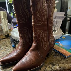 Girl Ariat Boots