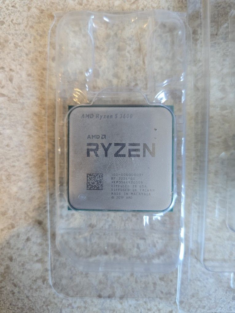 Processor & DDR4 RAM sticks