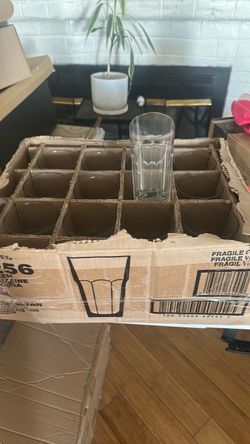 Set of Clear Drinking Glasses – Case of 16