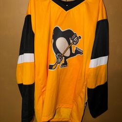 NHL Clubhouse Cards Exclusive Limited Edition Penguins Rust Jersey Mens XL New 