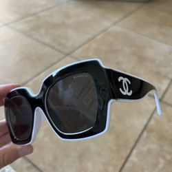 Black And White Sunglasses 