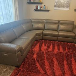 *Free Delivery* Macys Leather Power Reclining Couch Sofa