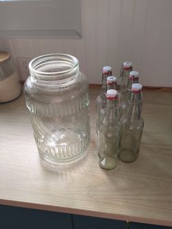 Kambucha Brewing Jar and 6 Flip top Bottles