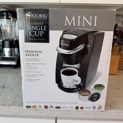 Keurig B30 Mini Personal Brewer NEW Open Box Never Used Vintage 2008 Coffee Maker