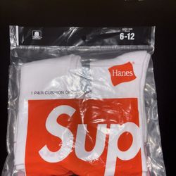 Supreme Socks 