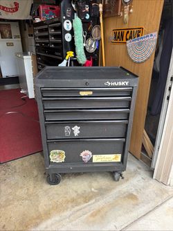 Husky tool box