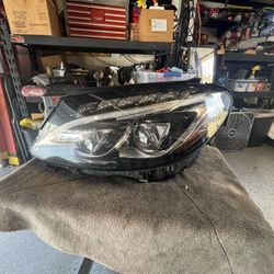 Headlamp LEFT - MERCEDES BENZ A205-906-83-02