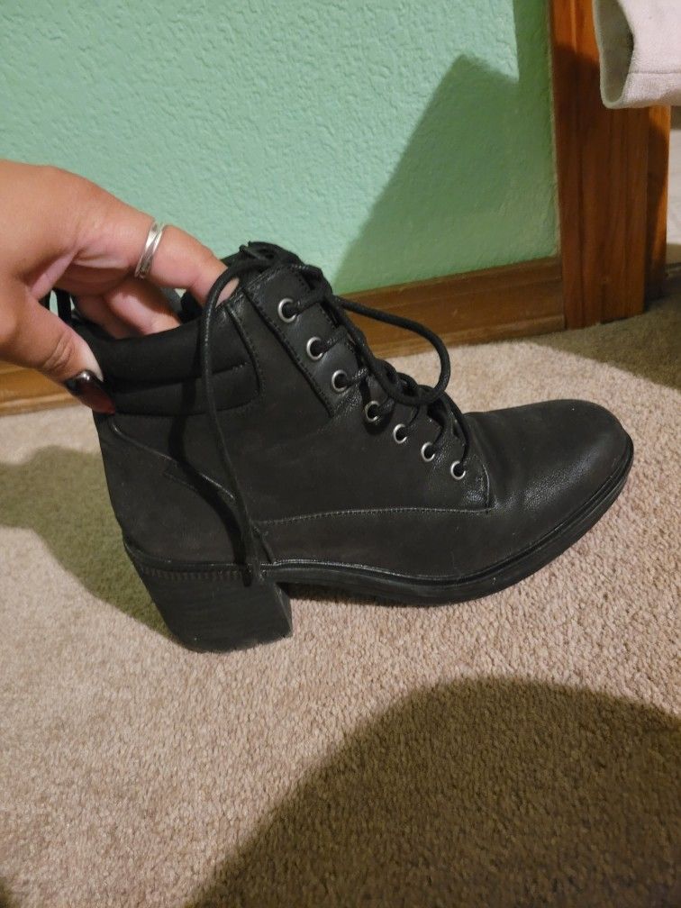 3 Pairs Women's Shoes/Heels Size 9