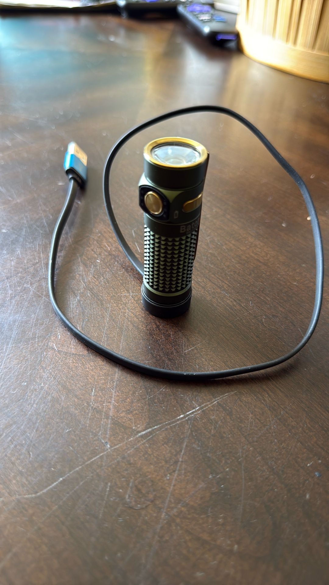 Olight Baton 4