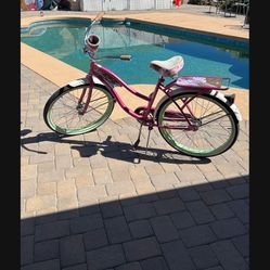 Panama Jack Cruiser. 