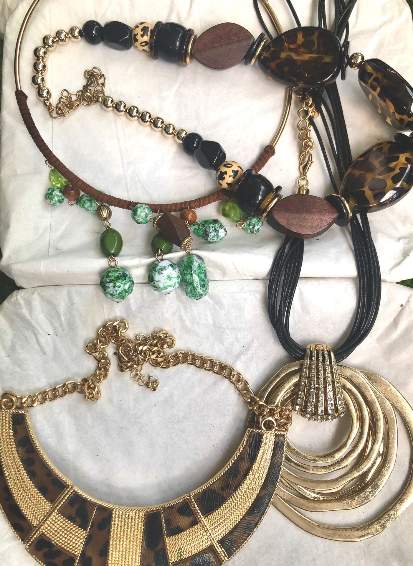 Ladies Necklace 