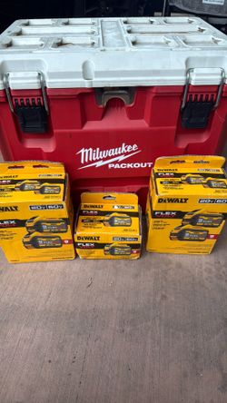 Dewalt flex volt 20v/60v (9.0ah ) (NEW)