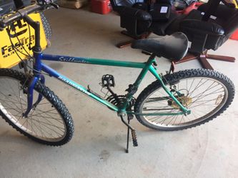 Men's roadmaster sale bike