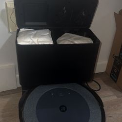 Roomba I5+