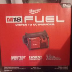 Milwaukee M18 Fuel 2 Gallon Compact Quiet Compressor