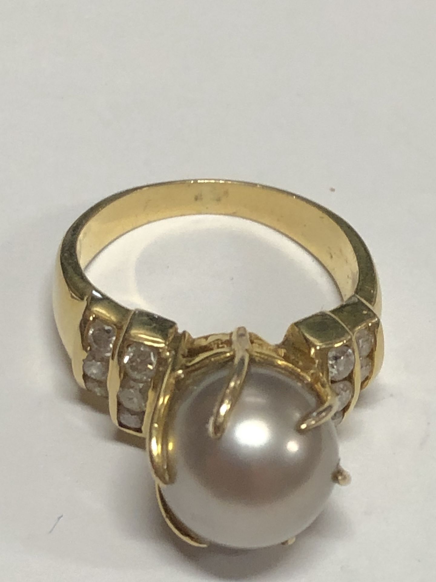 18k Gold Pearl Diamond Ring Grams Size (GS)