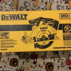Dewalt Brushles 1/2 Circle Saw