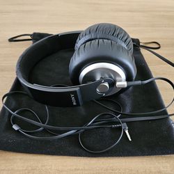 Sony MDR-XB500 40mm XB Diaphragm Driver Extra Bass Headphones