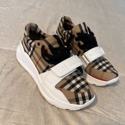 Burberry Designer Sneaker