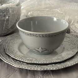 TP 18-Piece Melamine Dinnerware Set