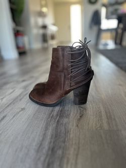 Boots Size 6