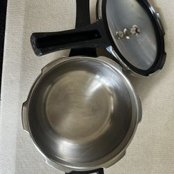 Prestige Deluxe Cooker 44 Ltre