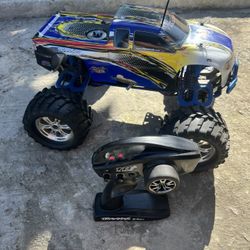 Traxxas Max Truck