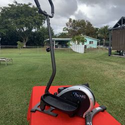 Avari Compact Elliptical Trainer