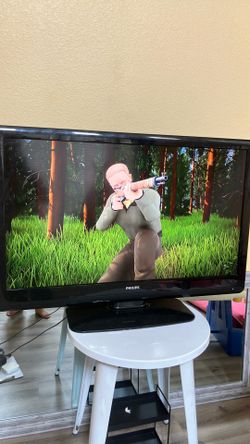55 Inch Tv Missing Remote But Controllable With  On Set Buttons And Can Be Coupled With A Universal Remote 