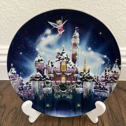 Walt Disney Holiday Plate Collectors Vintage  Magic Castle Cinderellas Christmas