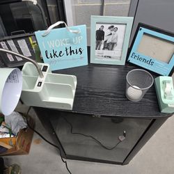 Dorm Desk Set
