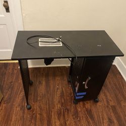 Nail Desk 