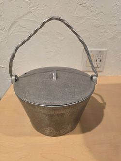 Bon Chef Cast Aluminum Pot with Lid and Handle